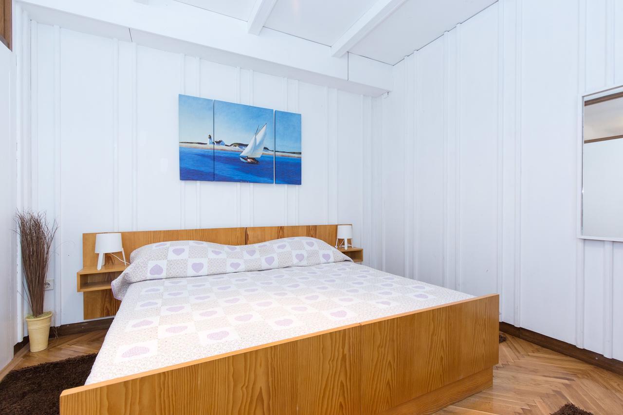 Apartments Pavic Malinska Ngoại thất bức ảnh