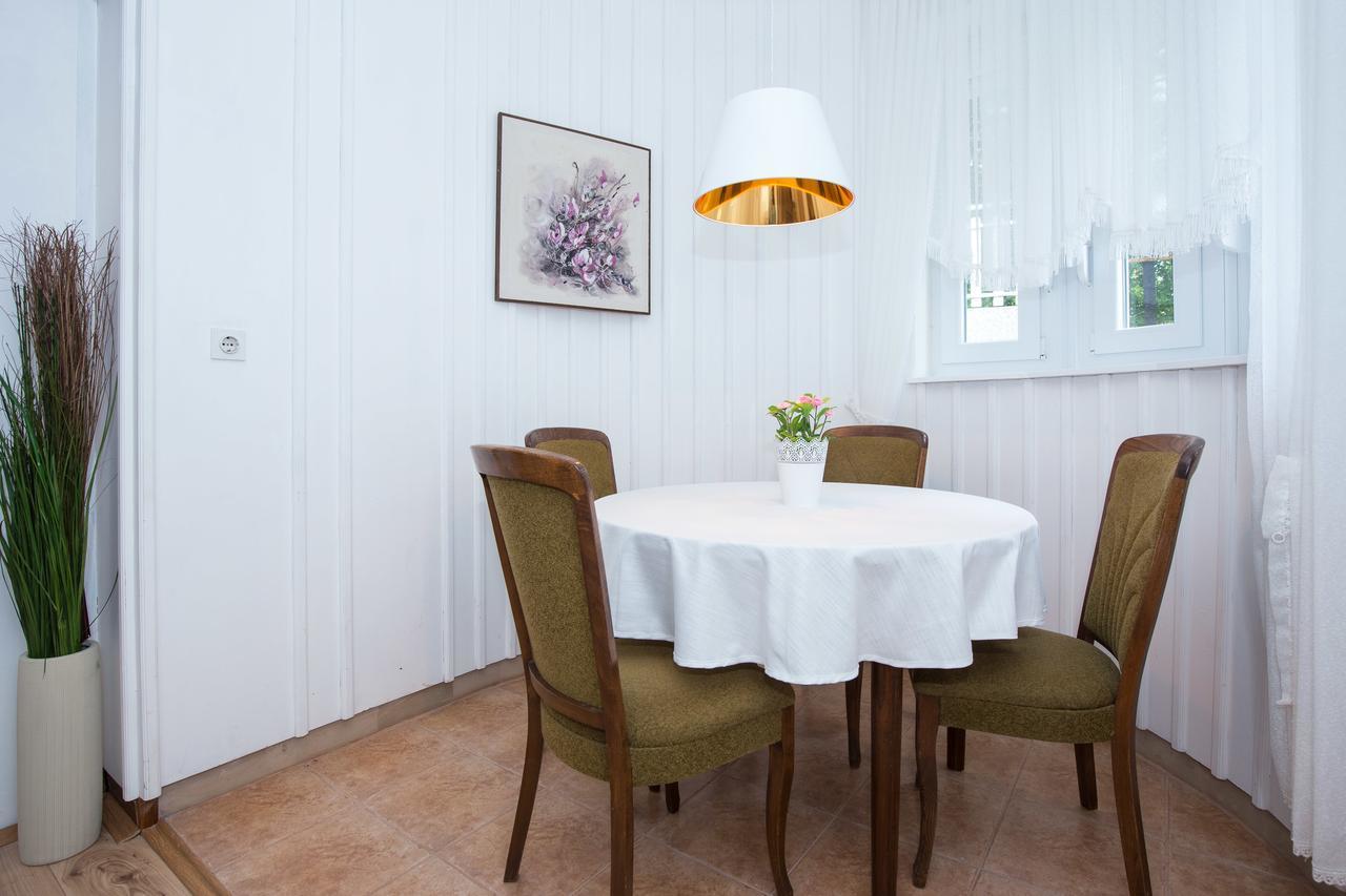Apartments Pavic Malinska Ngoại thất bức ảnh